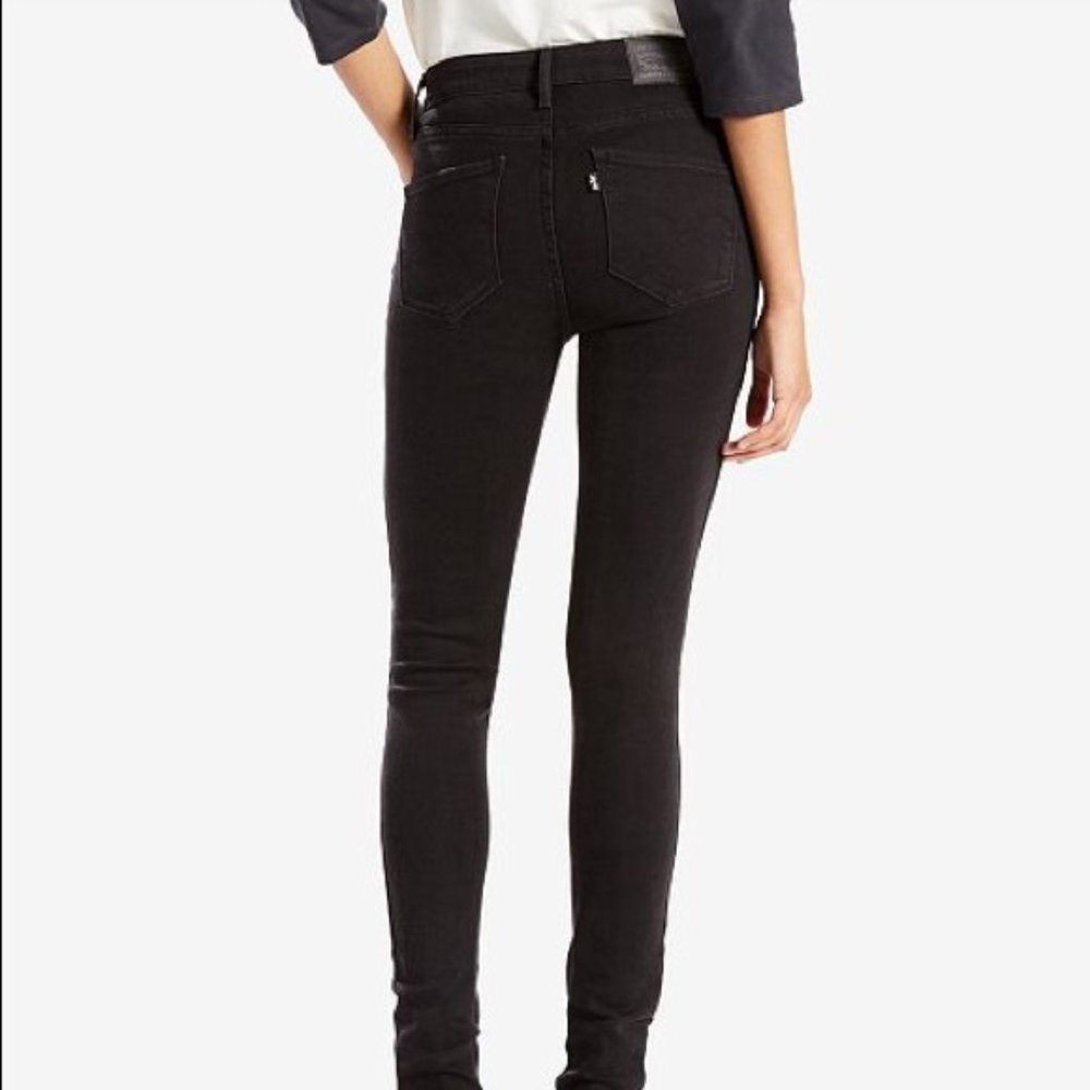Levi's 721 High Rise Skinny Jeans Black, size 26